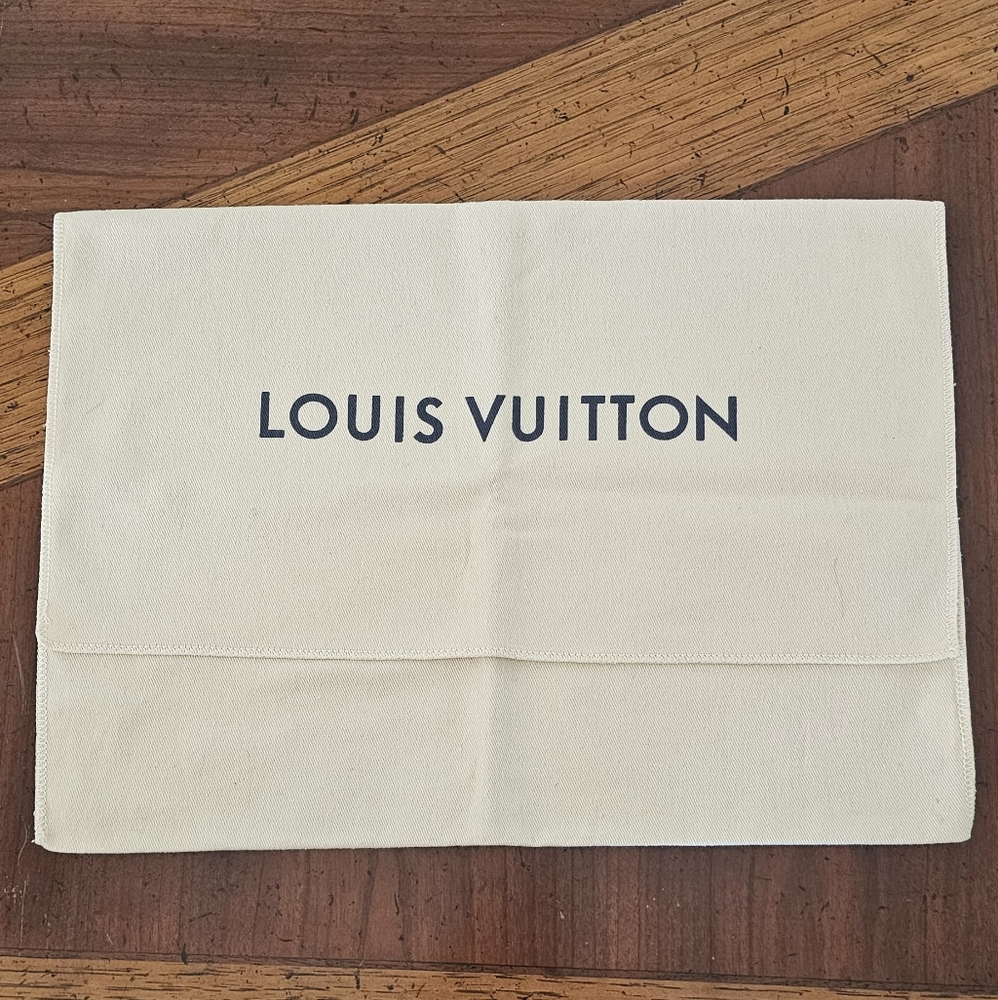 ❤️Louis Vuitton Tan Dustbag❤️